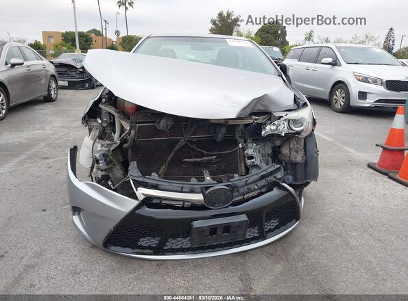 4T1BD1FK3GU184375 2016 TOYOTA CAMRY HYBRID Silver Widok wnętrza z tyłu