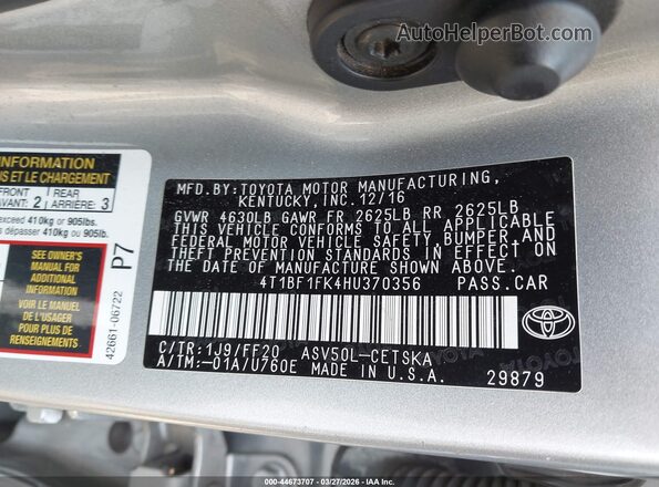 4T1BF1FK4HU370356 2017 TOYOTA CAMRY Silver ძრავის განყოფილების ხედი