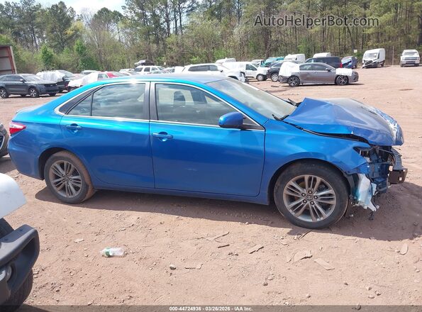 4T1BF1FK4HU620758 2017 TOYOTA CAMRY Blue Rear interior view