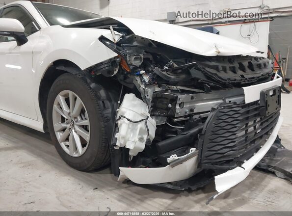4T1DAACK0SU000475 2025 TOYOTA LE White Вид спереду