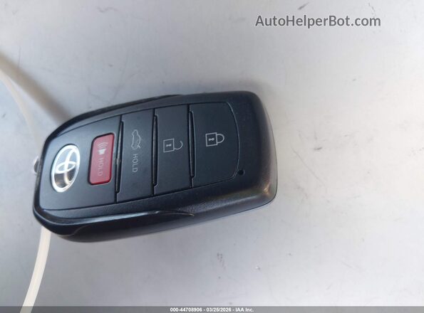 4T1DAACK3TU687985 2026 TOYOTA LE White 