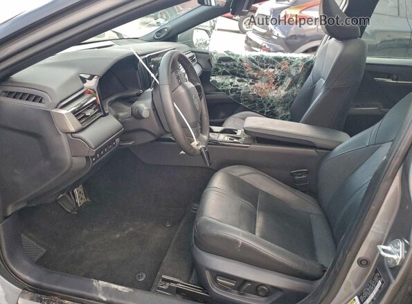 4T1DAACK4SU552660 2025 TOYOTA CAMRY Gray Вид салону спереду