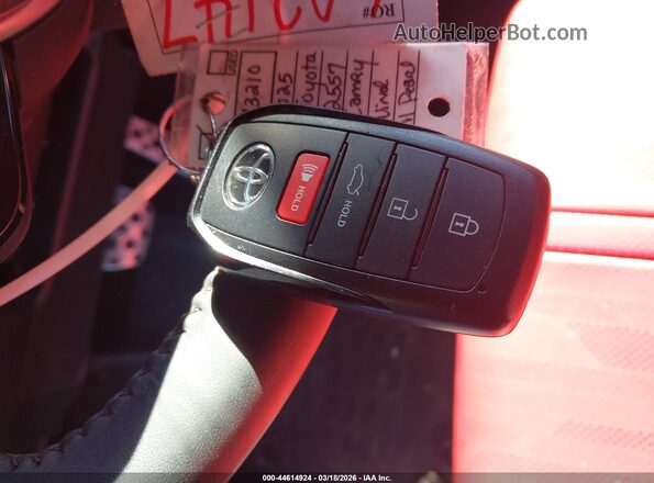 4T1DAACK6SU173210 2025 TOYOTA CAMRY White Vista del salpicadero