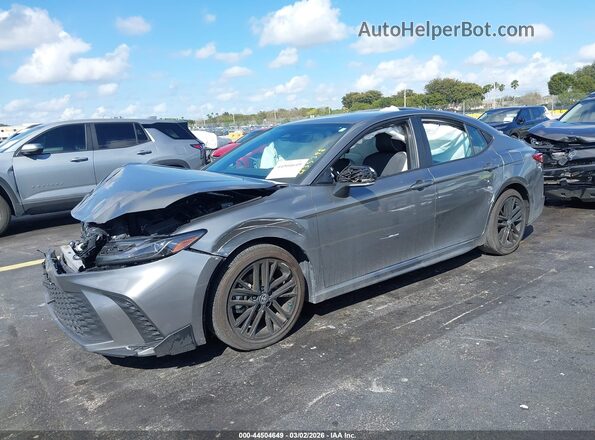 4T1DAACK6SU563224 2025 TOYOTA CAMRY Серебряный Передняя левая четверть