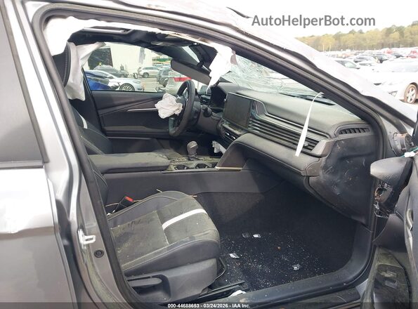 4T1DAACK9TU670799 2026 TOYOTA CAMRY Gray Widok wnętrza z przodu