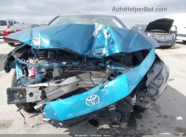 4T1DAACKXSU188910 2025 TOYOTA LE Blue ხელსაწყოთა პანელის ხედი