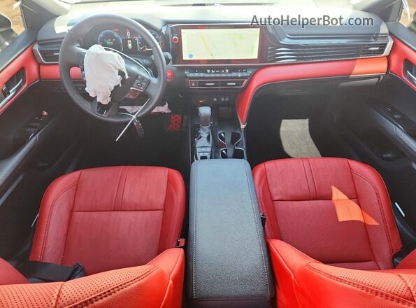 4T1DBADK1TU038939 2026 TOYOTA CAMRY Белый Вид панели приборов