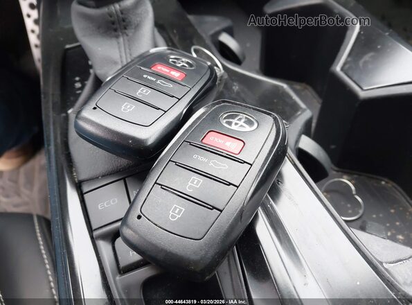 4T1DBADK9SU007033 2025 TOYOTA CAMRY Black 
