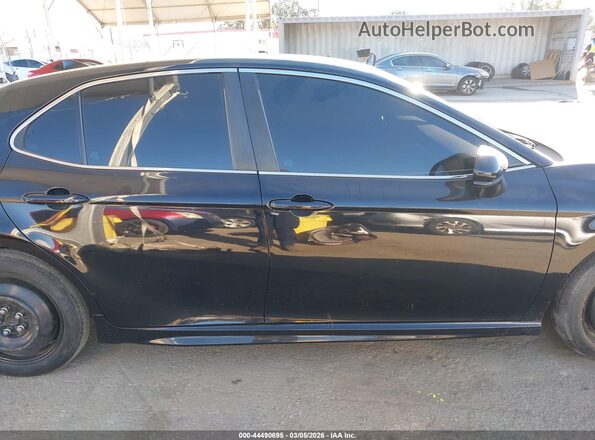 4T1G11AK7LU913574 2020 TOYOTA CAMRY Black Widok wnętrza z tyłu