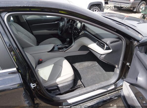 4T1G11BK7PU101082 2023 TOYOTA CAMRY Black Widok wnętrza z przodu