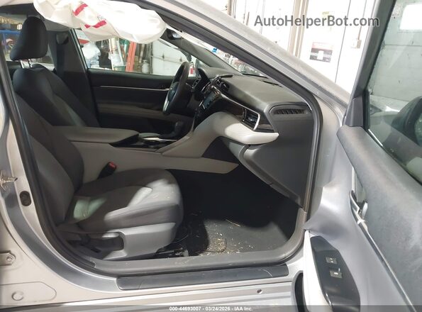 4T1L11AK0LU946897 2020 TOYOTA LE Gray Սալոնի դիմացի տեսք