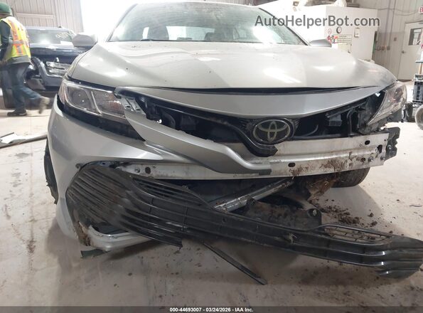 4T1L11AK0LU946897 2020 TOYOTA LE Gray Դիմացի տեսք