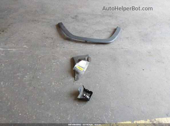 4T3B6RFV2PU115851 2023 TOYOTA LE Белый 