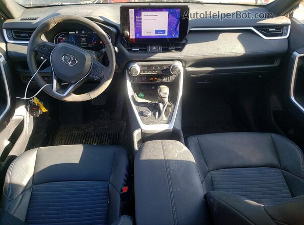 4T3E6RFV0PU115795 2023 TOYOTA RAV4 Серый Вид панели приборов