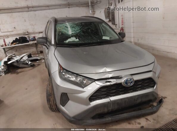 4T3LWRFVXMU020275 2021 TOYOTA LE Silver Widok z przodu
