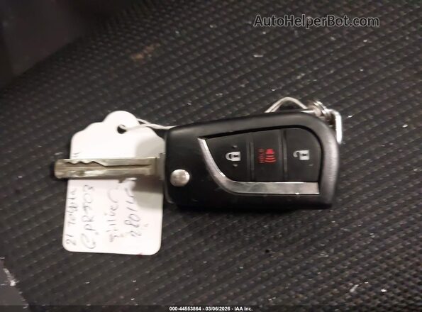 4T3LWRFVXMU020275 2021 TOYOTA LE Silver Widok deski rozdzielczej