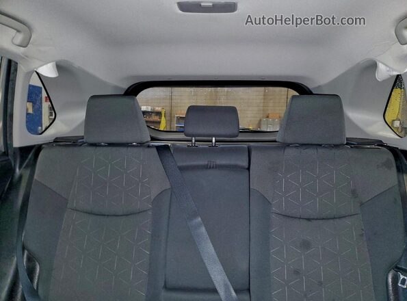 4T3RWRFV4NU064882 2022 TOYOTA RAV4 Silver Rear seats view