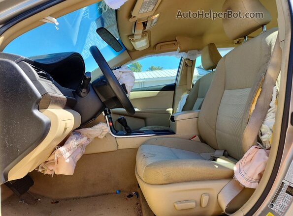 4T4BF1FK2GR571449 2016 TOYOTA LE Silver Vista interior delantera