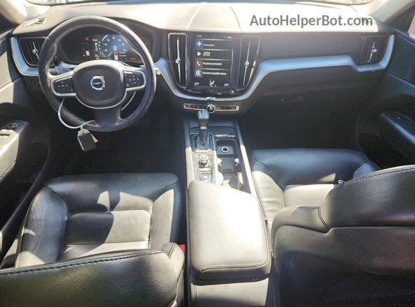 LYV102DK8KB192415 2019 VOLVO XC60 Gray 