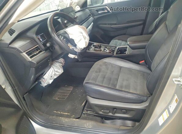 JA4J4VA8XRZ043211 2024 MITSUBISHI OUTLANDER Серый 