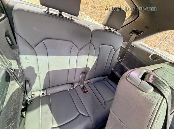 WA1AXAF70MD010157 2021 AUDI Q7 Blue ძრავის განყოფილების ხედი
