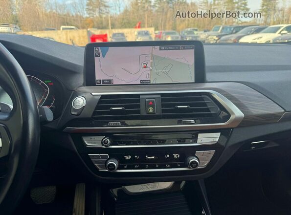 5UXTY5C09M9H28918 2021 BMW X3 Black ძრავის განყოფილების ხედი