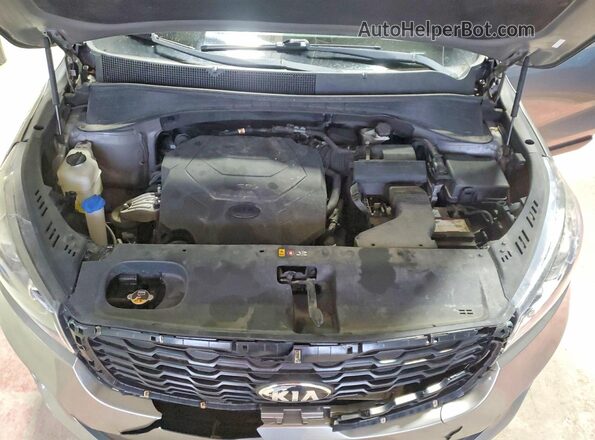 5XYPG4A56KG446582 2019 KIA SORENTO Silver 