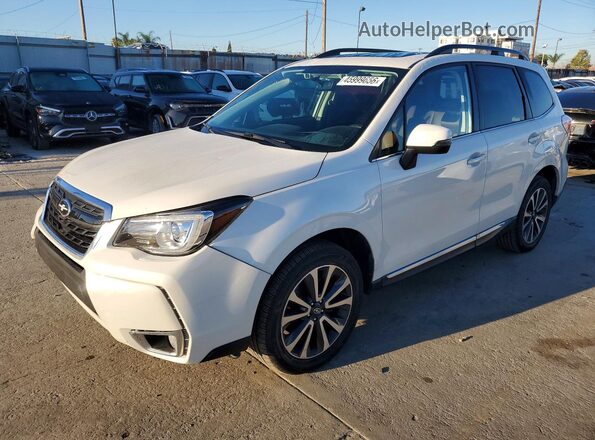 JF2SJGWC4HH457909 2017 SUBARU FORESTER2. White უკანა მარცხენა