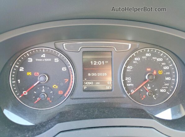 WA1ECCFS0HR003960 2017 AUDI Q3 Black Vista de los asientos traseros
