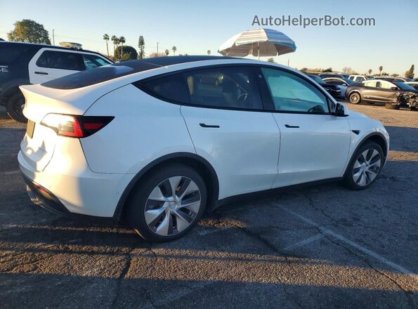 5YJYGAEE8MF235407 2021 TESLA MODEL Y White Delantero derecho