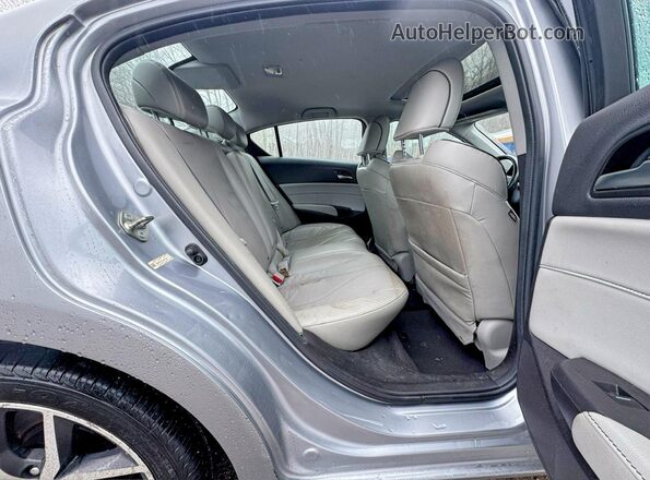19UDE2F7XLA000395 2020 ACURA ILX Серебряный 