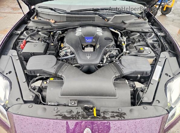 ZAM56RRL7H1246924 2017 MASERATI QUATTROPOR Purple Vista del compartimento del motor