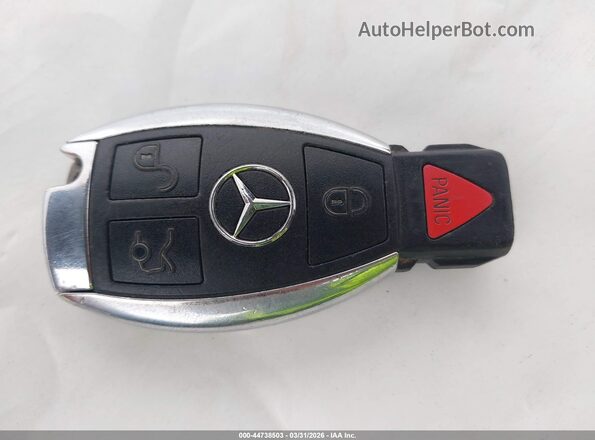 55SWF4JB0HU188675 2017 MERCEDES-BENZ C-CLASS Black Widok deski rozdzielczej