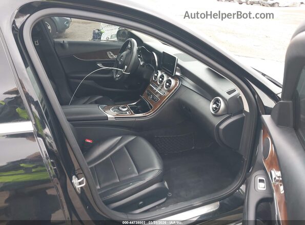 55SWF4JB0HU188675 2017 MERCEDES-BENZ C-CLASS Black Widok wnętrza z przodu
