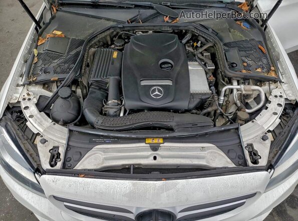 55SWF4JB5GU097318 2016 MERCEDES-BENZ C White Rear interior view
