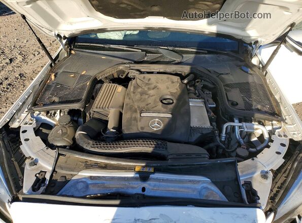 55SWF4JB5JU268379 2018 MERCEDES-BENZ C White Vista interior trasera