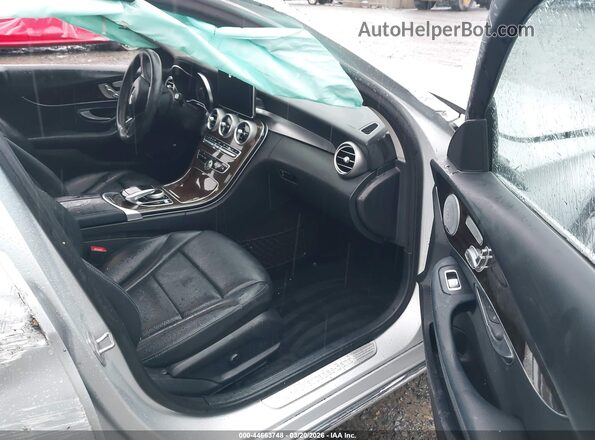 55SWF4KB0HU226162 2017 MERCEDES-BENZ C-CLASS Silver Vista interior trasera