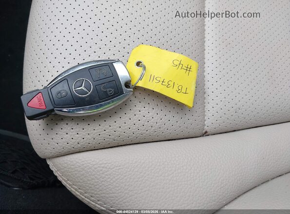 55SWF4KB7JU271606 2018 MERCEDES-BENZ C-CLASS Black Vista del salpicadero