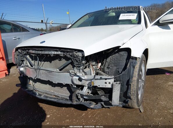 55SWF4KB8HU226278 2017 MERCEDES-BENZ C-CLASS Белый Вид спереди