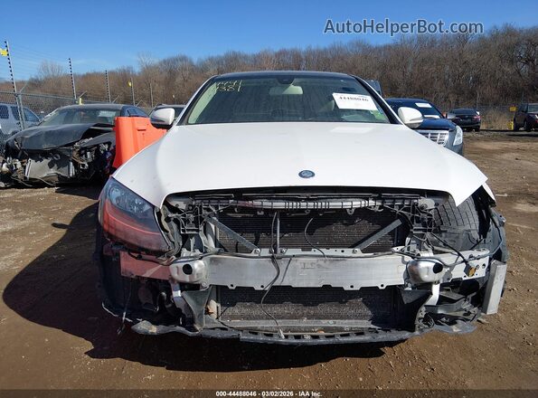 55SWF4KB8HU226278 2017 MERCEDES-BENZ C-CLASS Белый Вид задней части салона