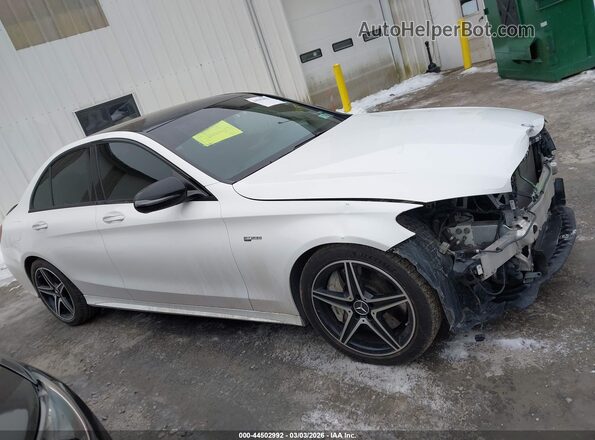 55SWF6EB4HU230660 2017 MERCEDES-BENZ AMG C 43 White Widok wnętrza z tyłu