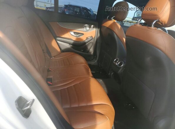 55SWF6EBXKU295794 2019 MERCEDES-BENZ C White 