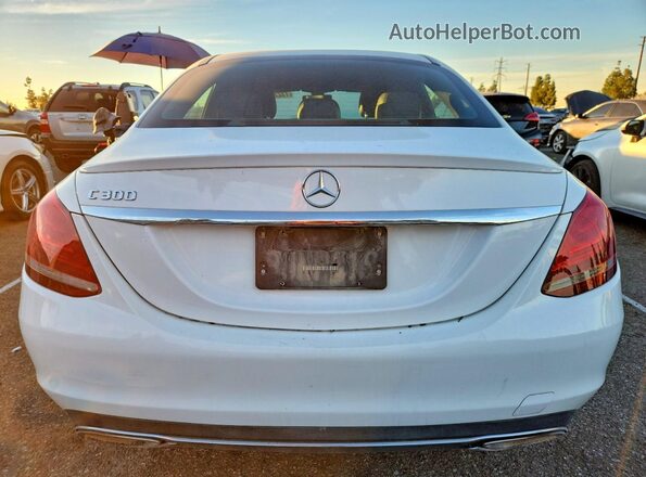 55SWF8DB0KU313913 2019 MERCEDES-BENZ C White 