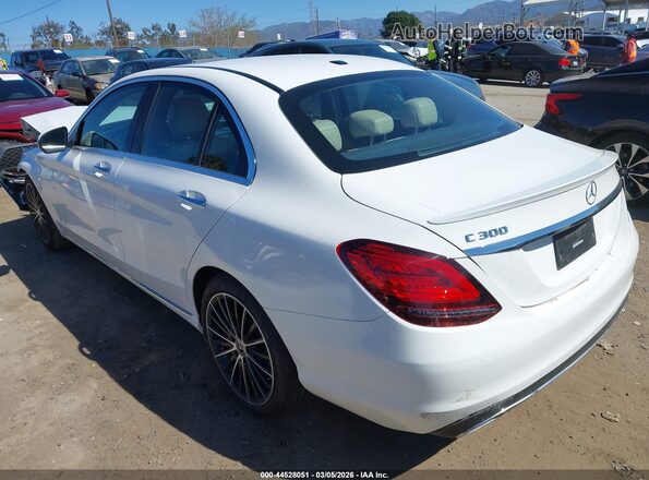 55SWF8DB1KU300118 2019 MERCEDES-BENZ C-CLASS White 