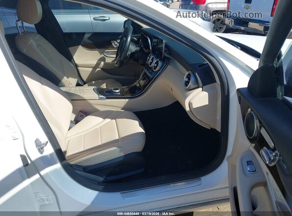 55SWF8DB4KU295030 2019 MERCEDES-BENZ C-CLASS White Вид салону спереду