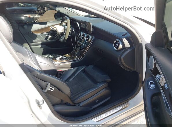 55SWF8GB7LU332696 2020 MERCEDES-BENZ AMG C 63 Белый Вид салона спереди