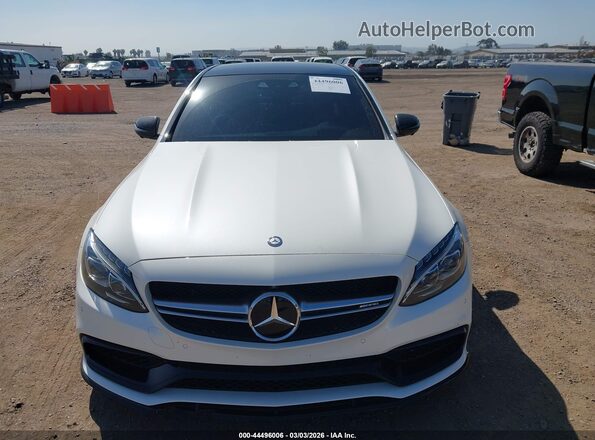 55SWF8HB8HU216607 2017 MERCEDES-BENZ AMG C 63 White Widok zestawu wskaźników