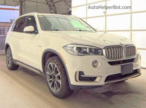 5UXKR0C52J0Y02782 2018 BMW X5 White 