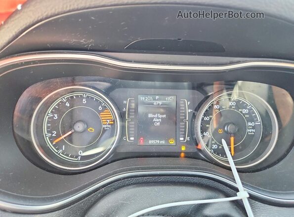 1C4PJLLB1KD265712 2019 JEEP CHEROKEE White Vista de los asientos traseros
