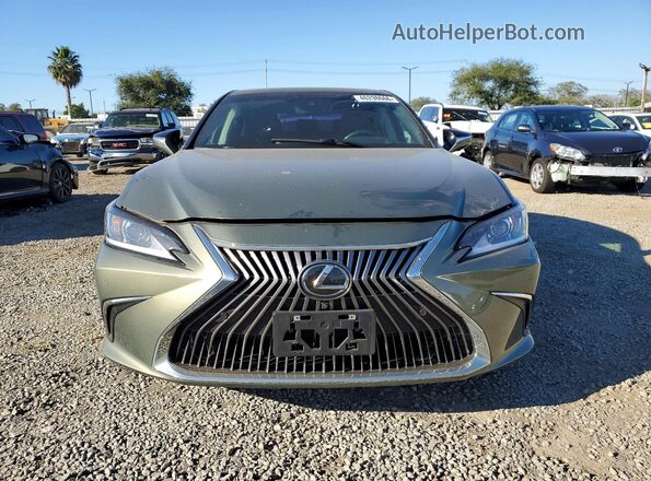 58AB21B13KU004297 2019 LEXUS ES Green 